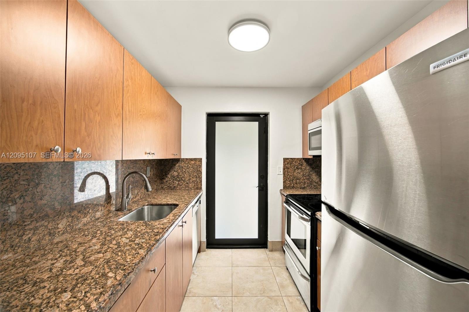 4920 SW 94th Court