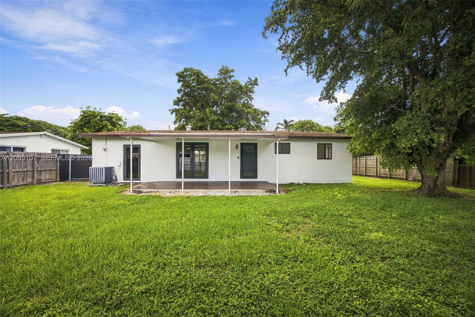 4920 SW 94th Court