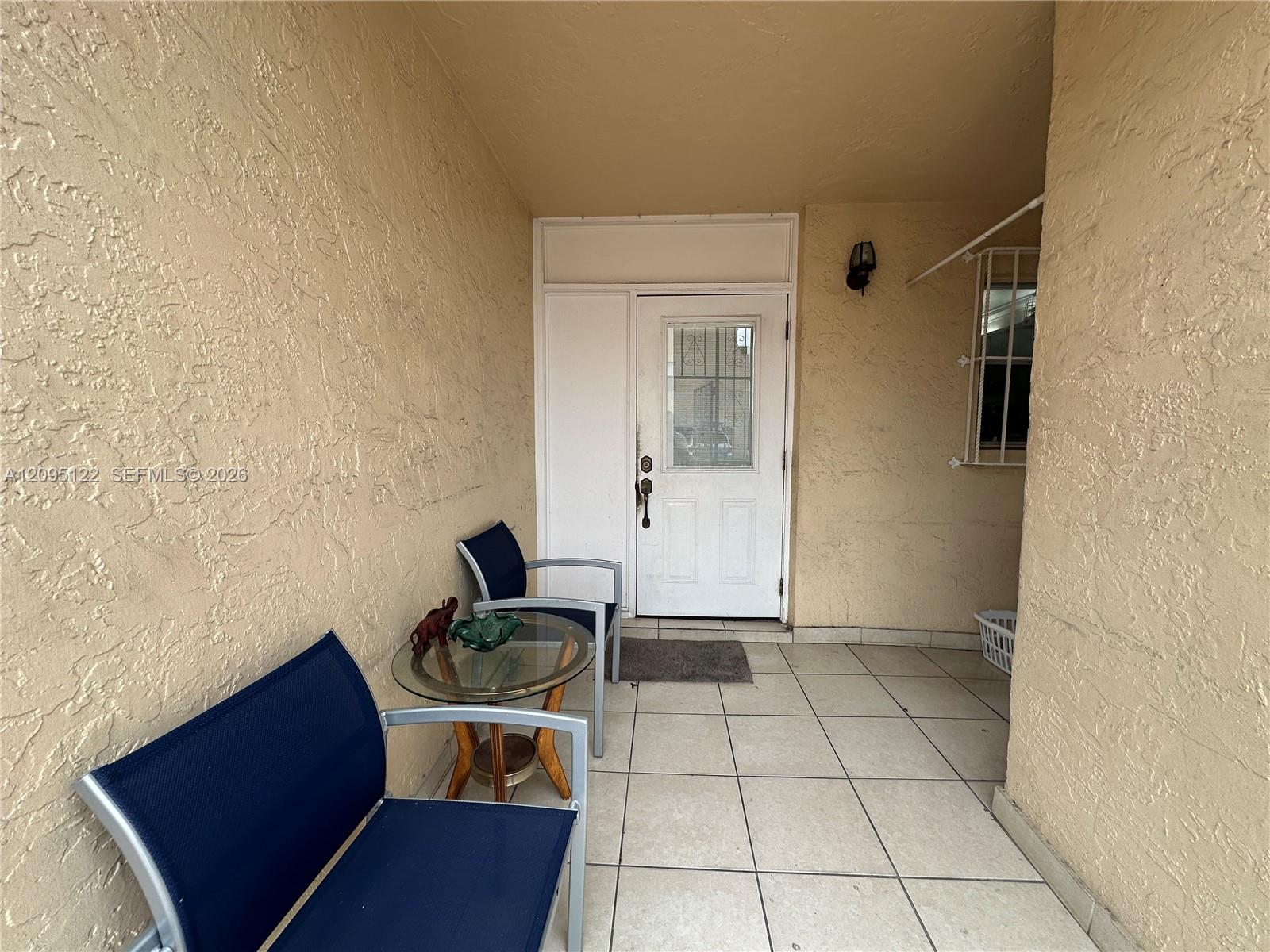 1103 W 39th Terrace