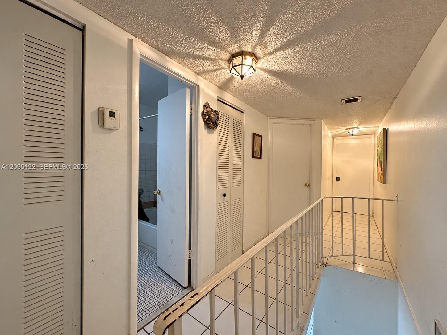 1103 W 39th Terrace