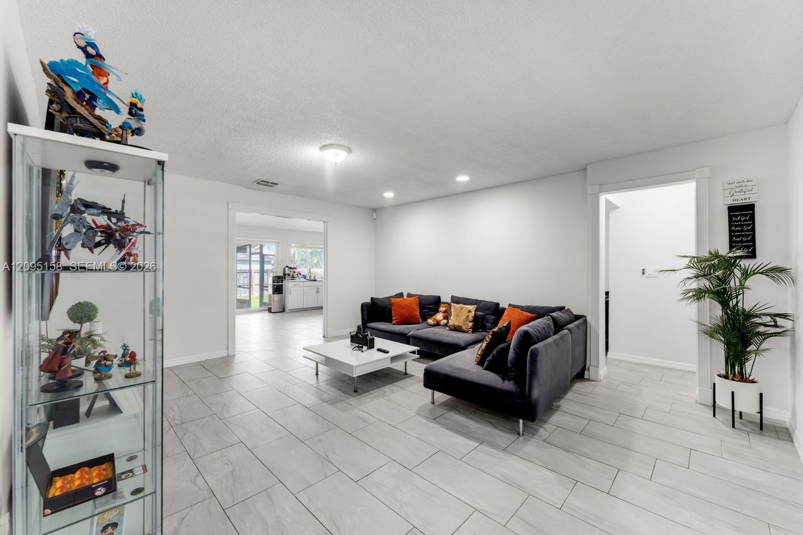 1661 N Goldeneye Lane