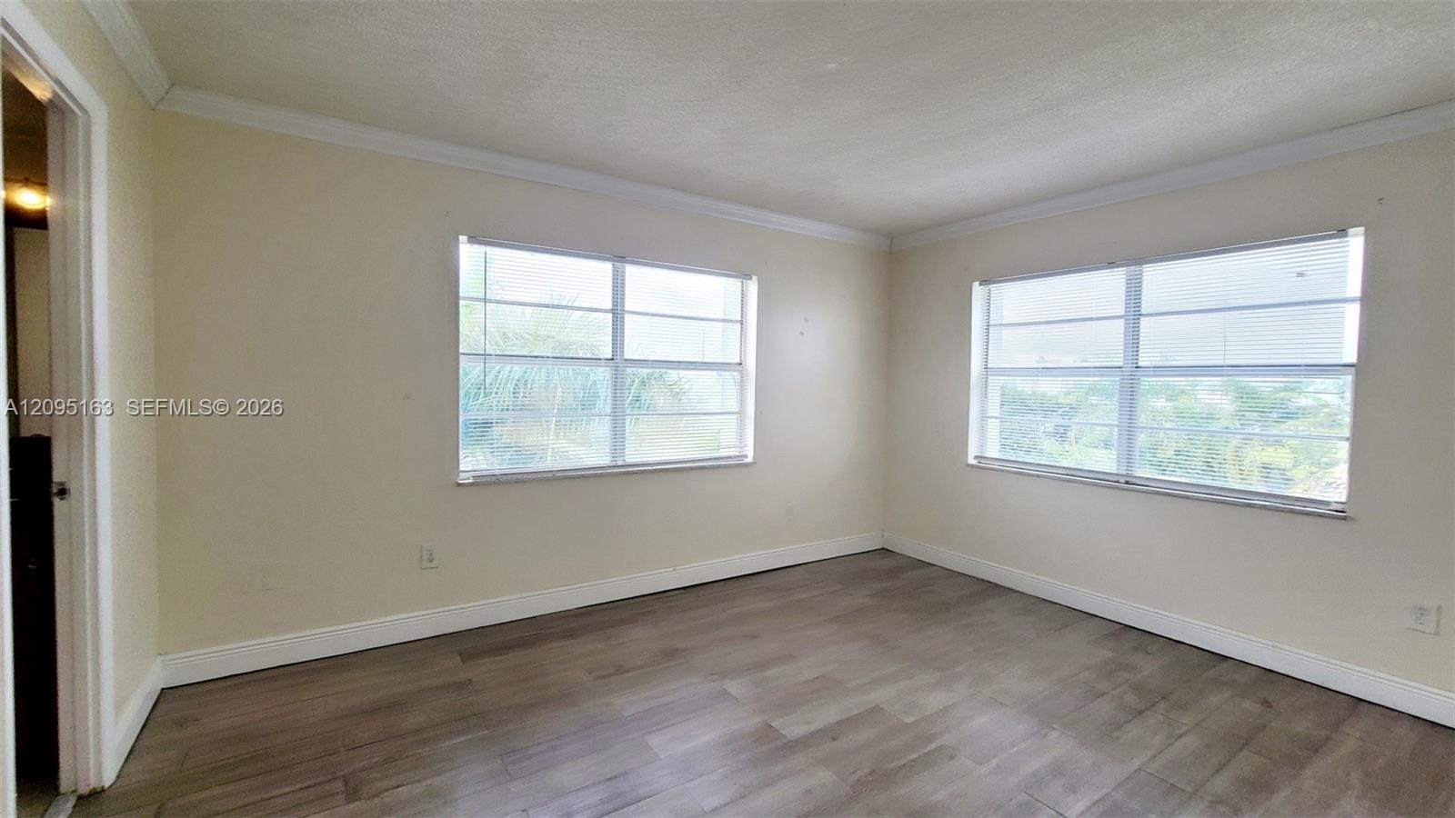 494 NW 165th St Road