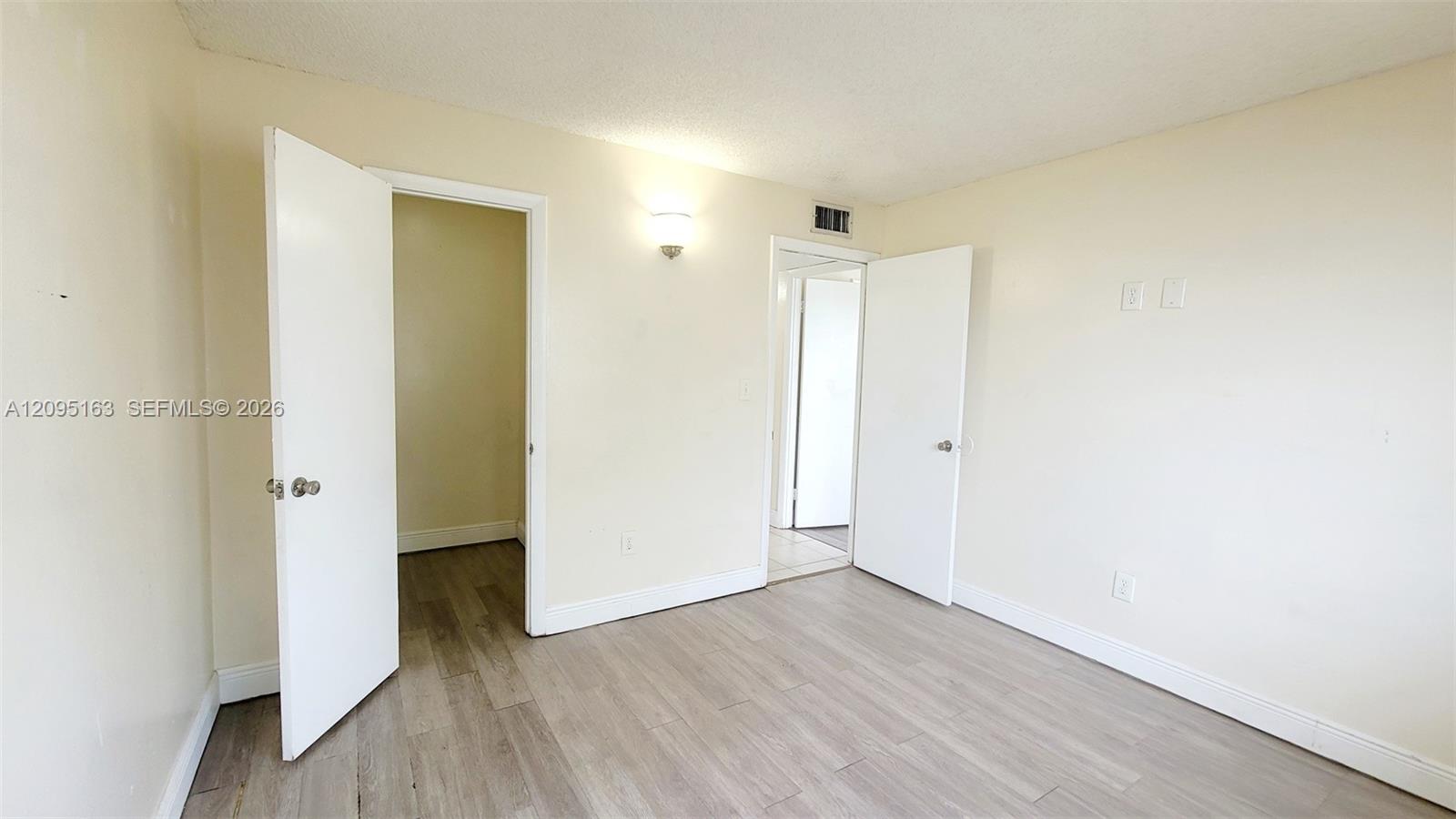 494 NW 165th St Road