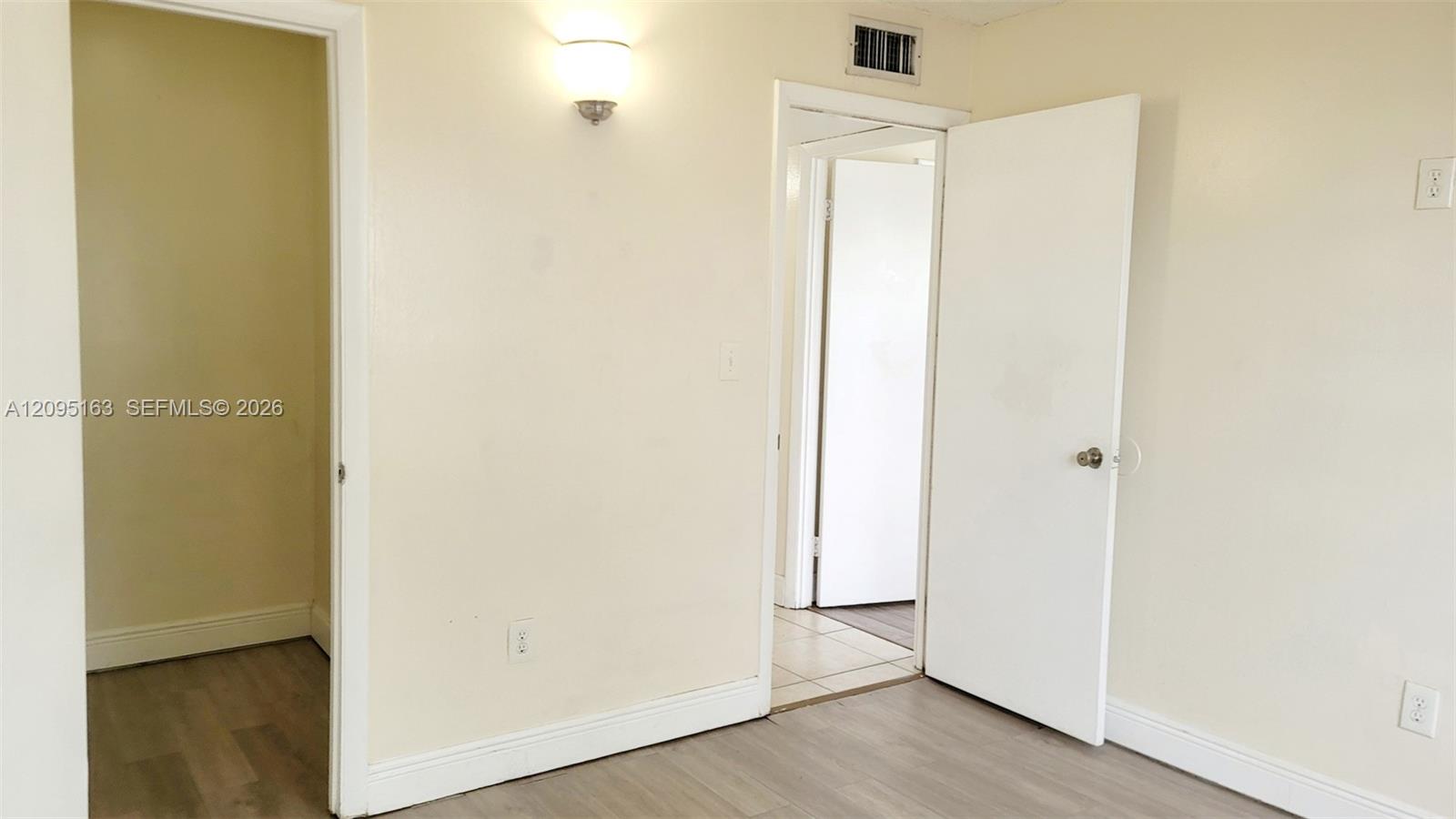 494 NW 165th St Road