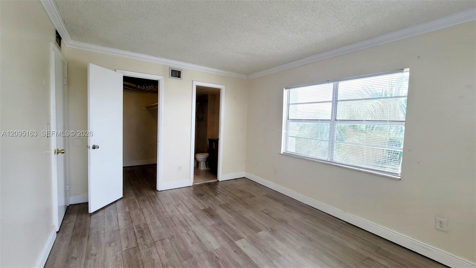 494 NW 165th St Road