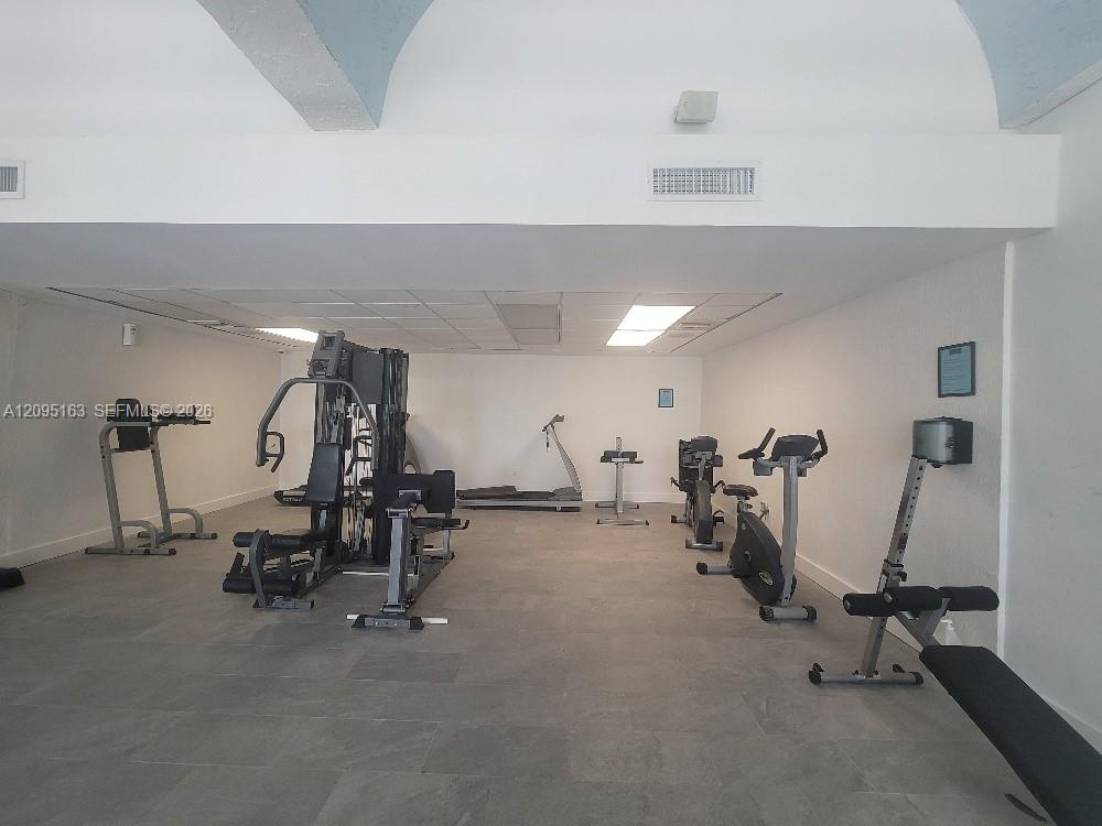 494 NW 165th St Road