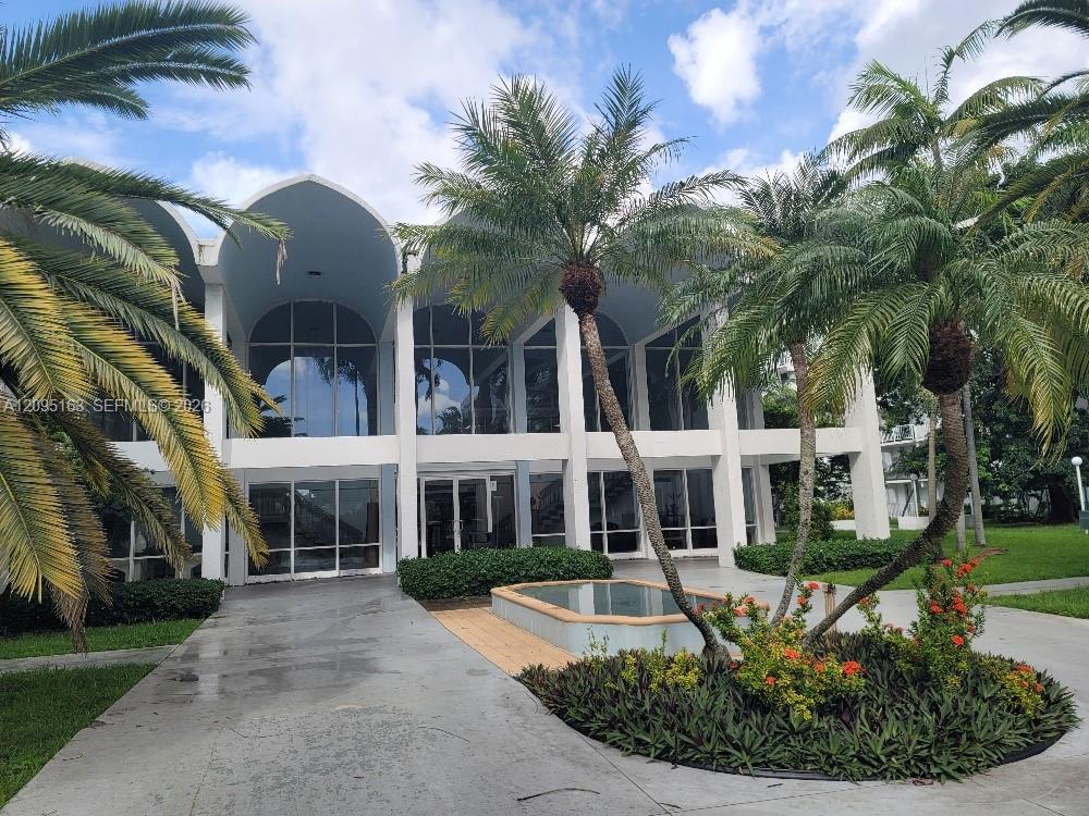 494 NW 165th St Road
