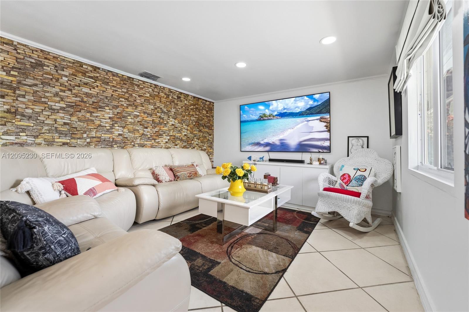 391 SE 16th Avenue