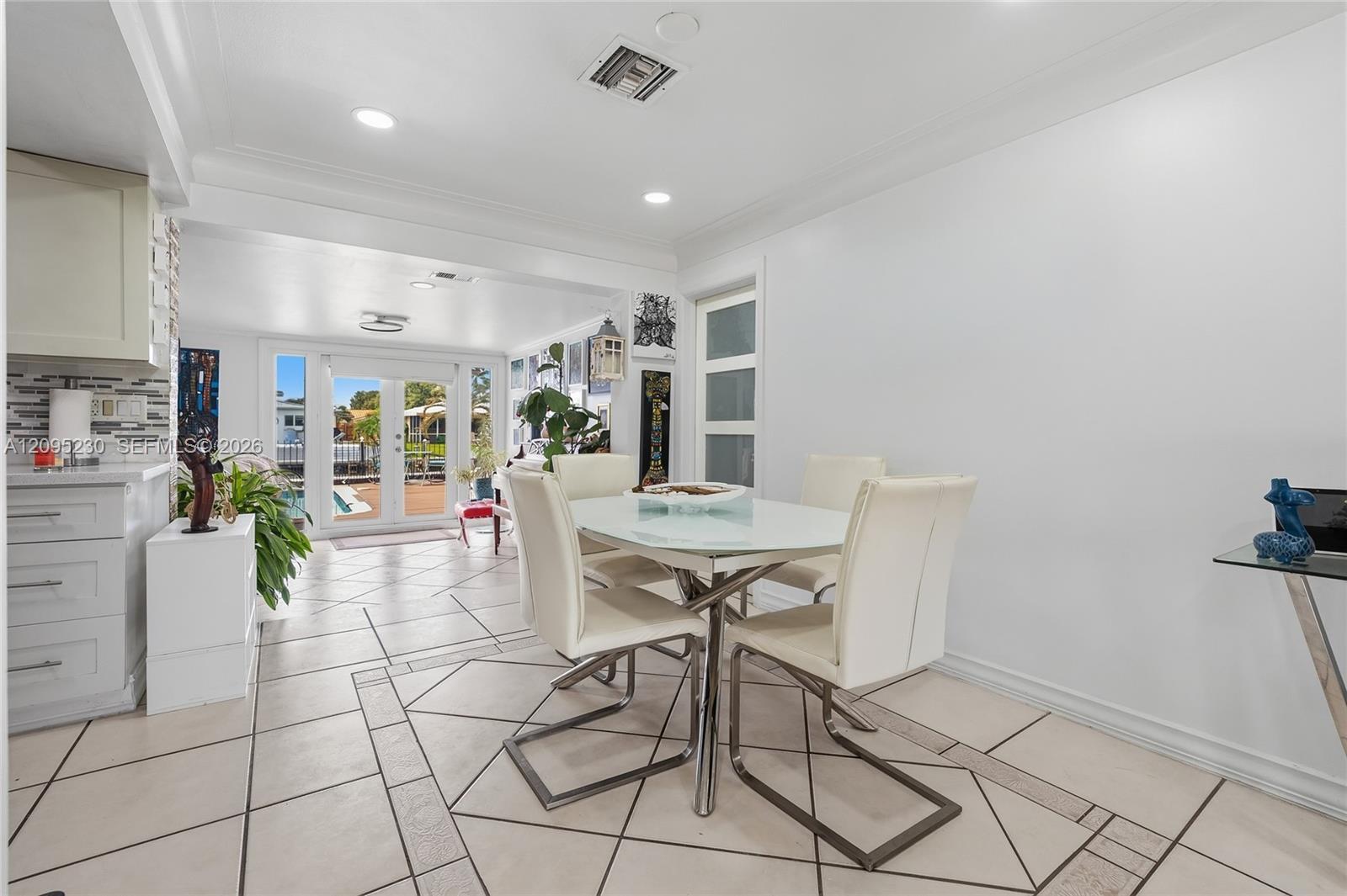 391 SE 16th Avenue