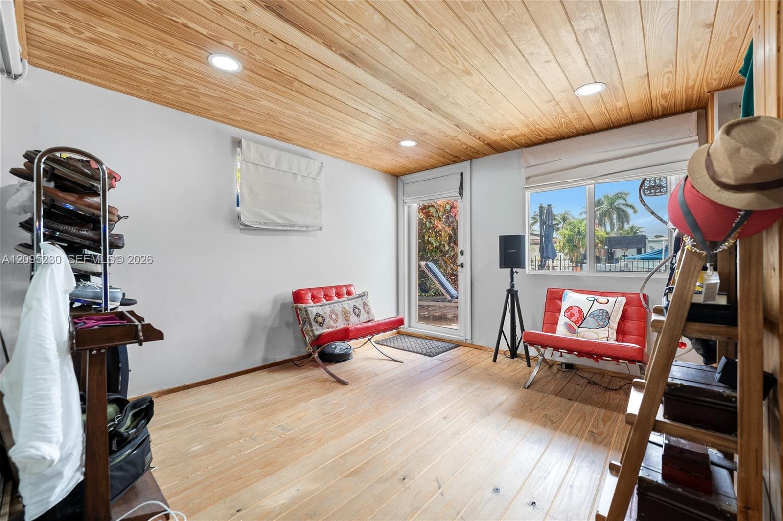 391 SE 16th Avenue