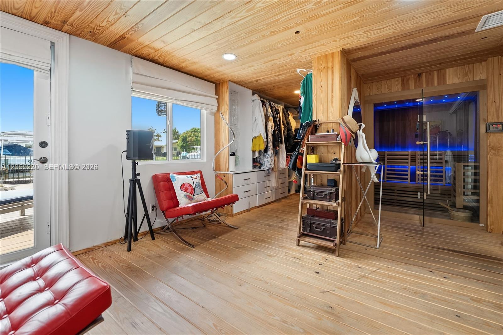 391 SE 16th Avenue