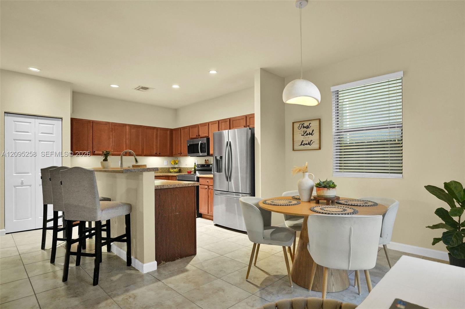 122 NE 27th Avenue