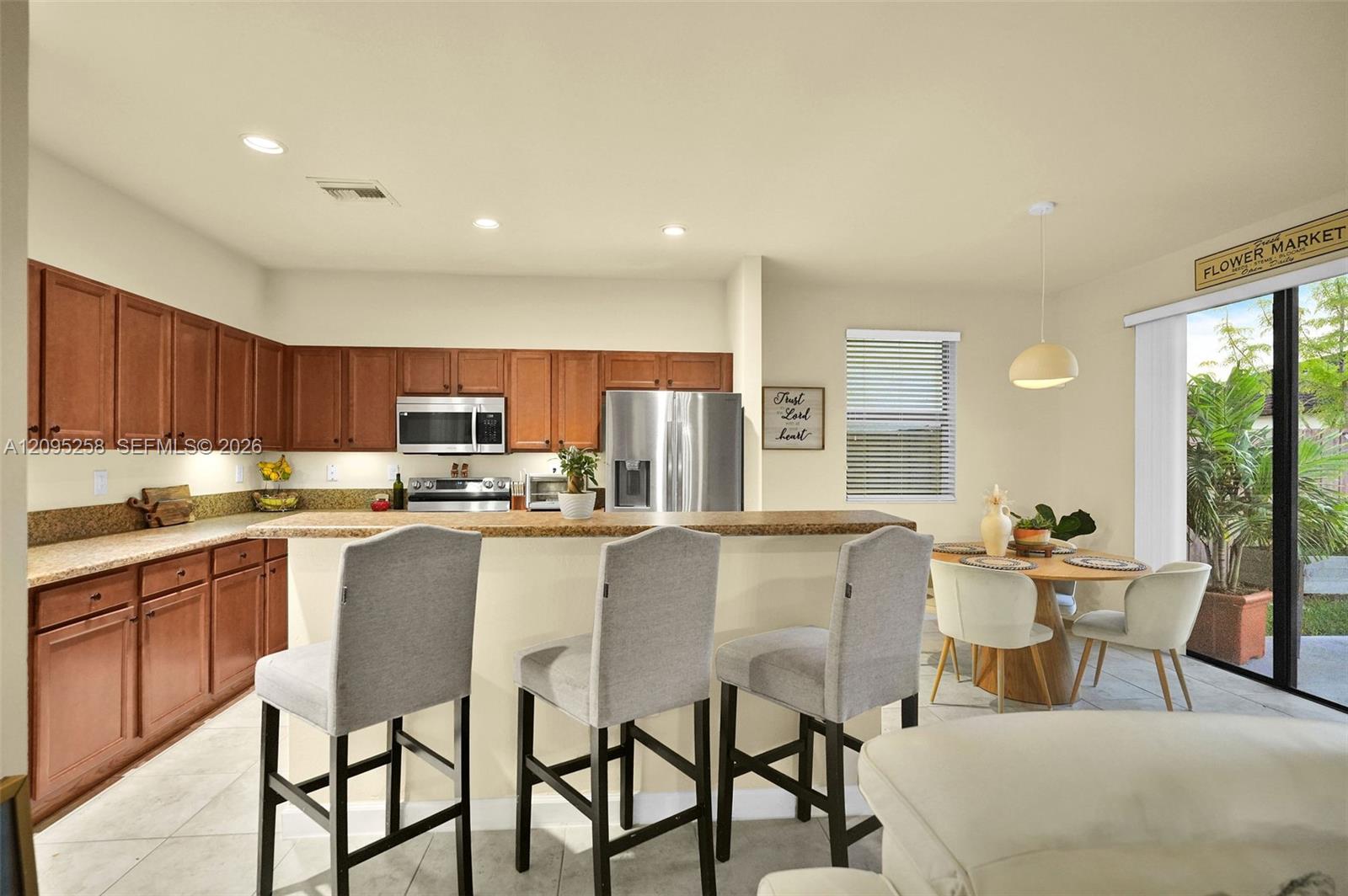 122 NE 27th Avenue