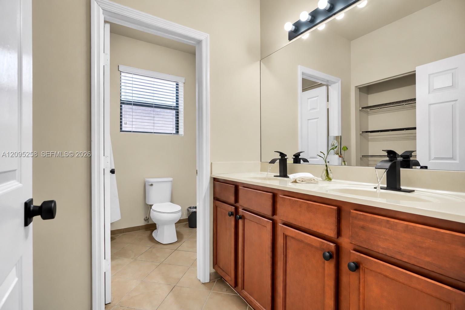 122 NE 27th Avenue