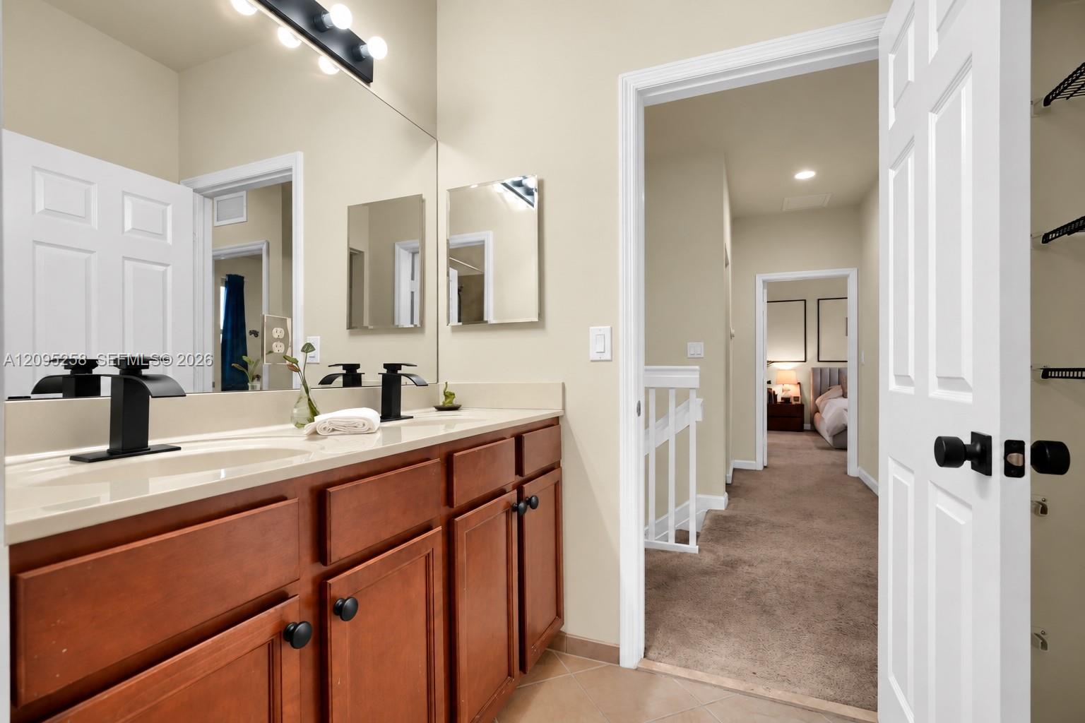 122 NE 27th Avenue