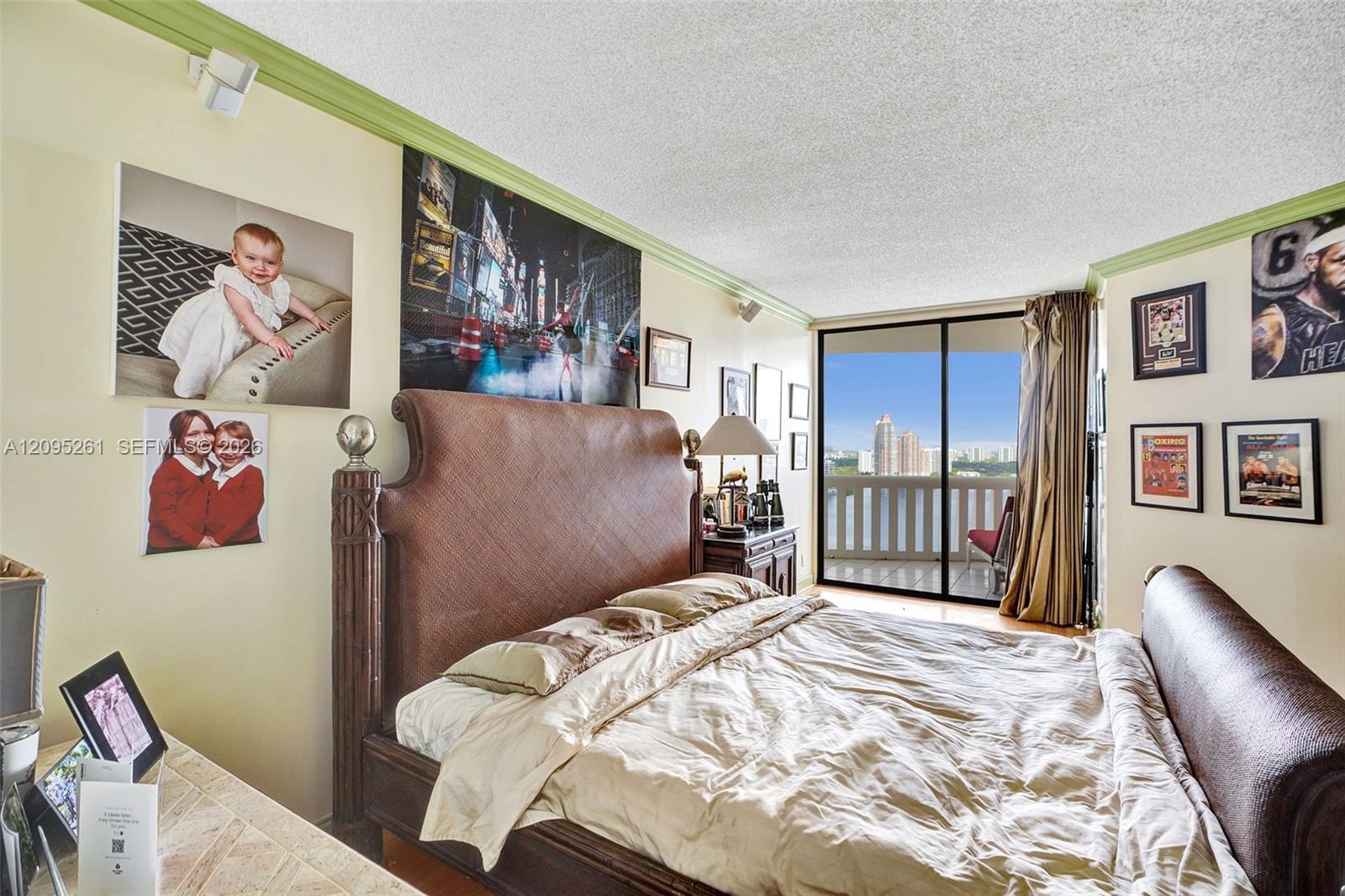 3000 Island Boulevard