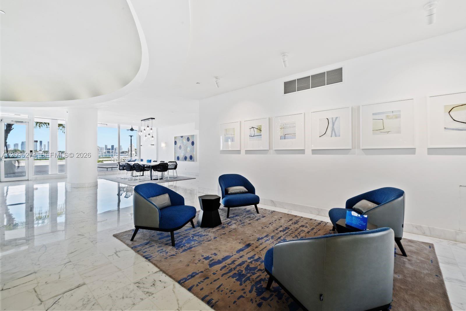 1000 West Avenue