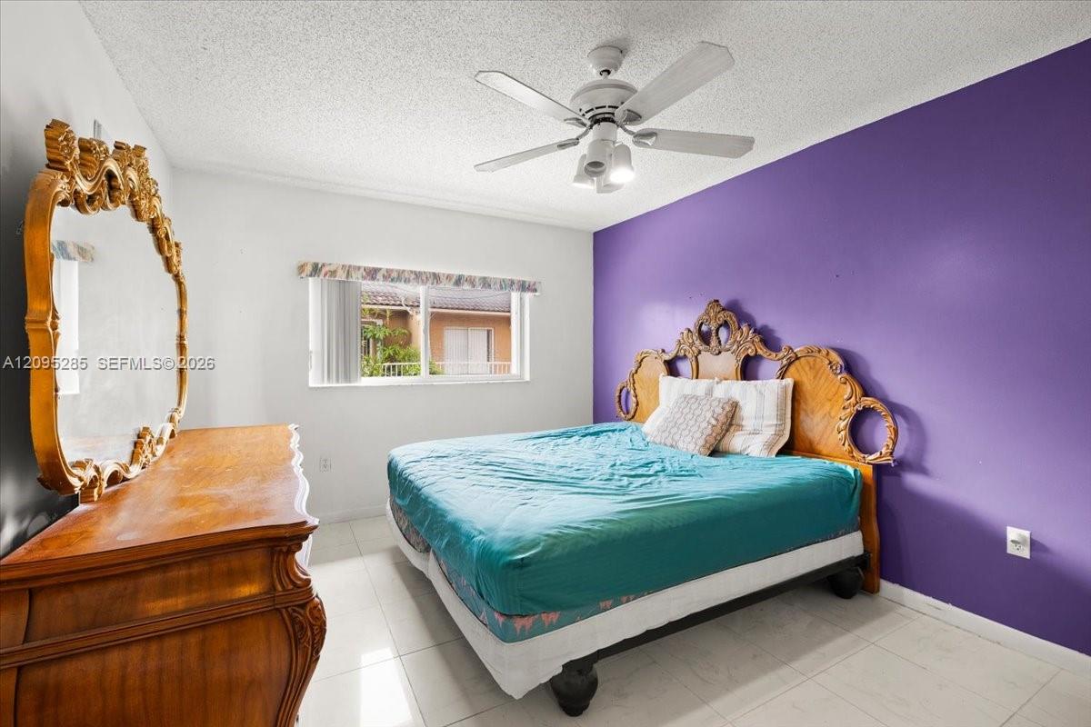 3554 W 80th Street