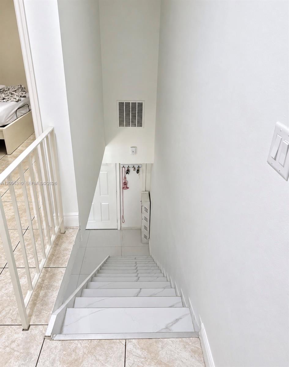 9371 Fontainebleau Boulevard