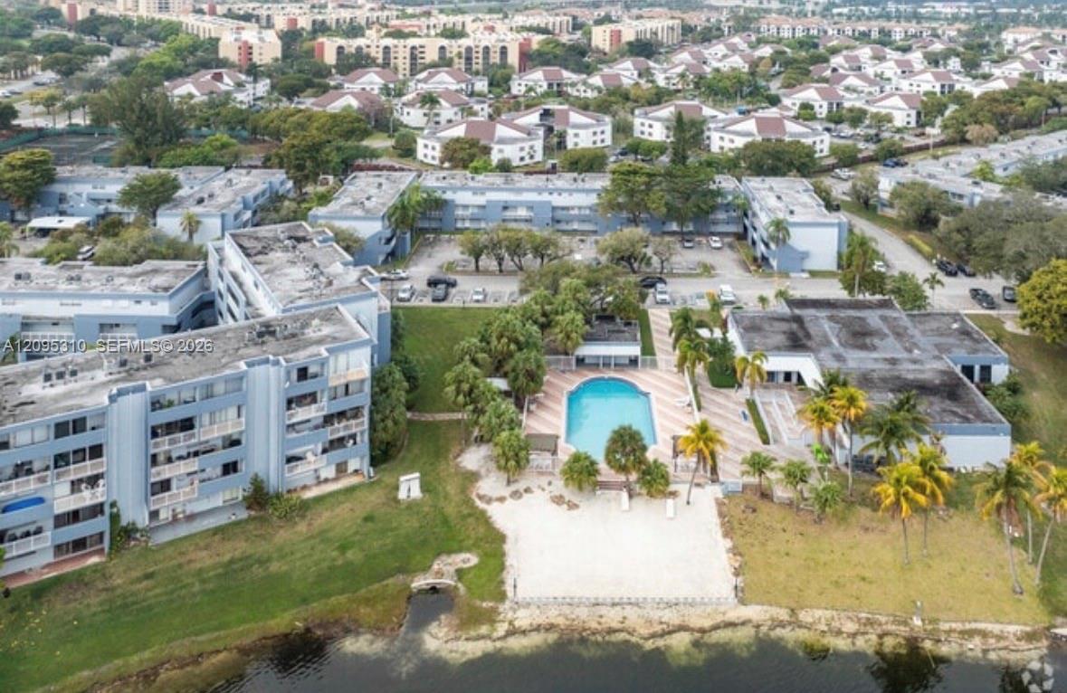 9371 Fontainebleau Boulevard
