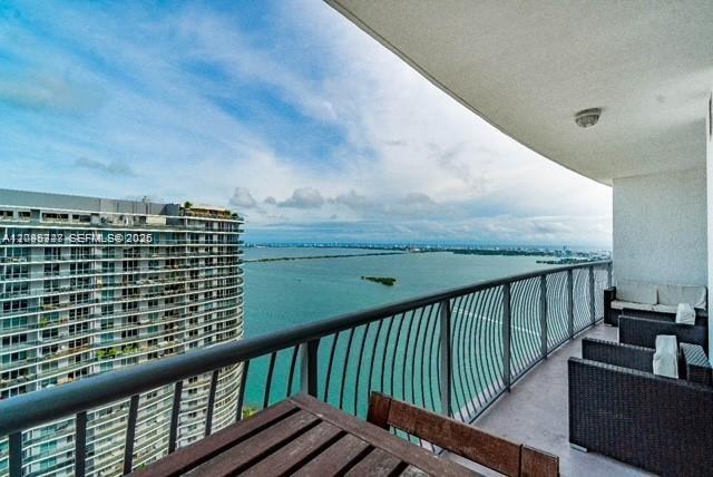 1750 N Bayshore Drive