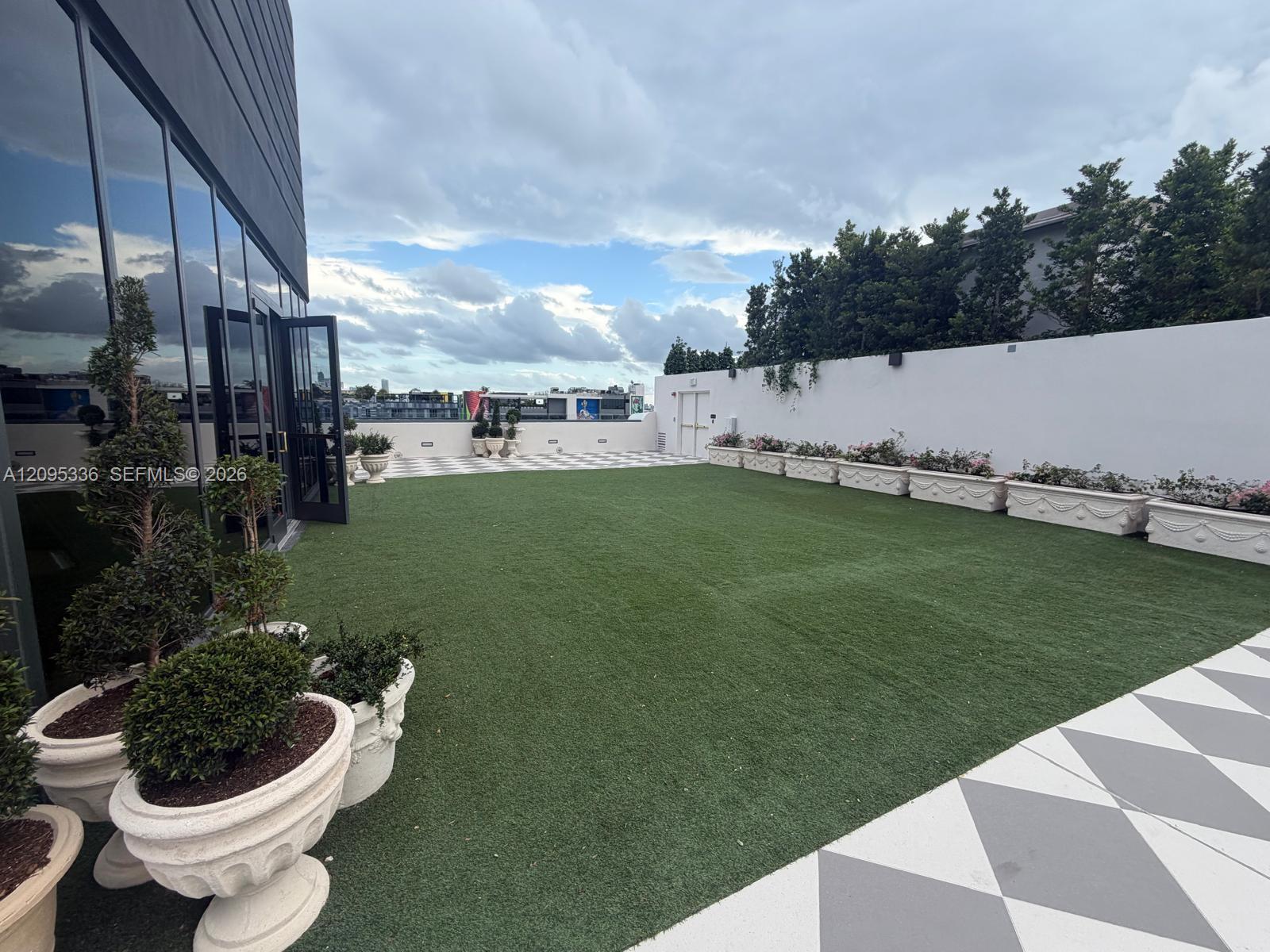 2700 NW 2nd Avenue