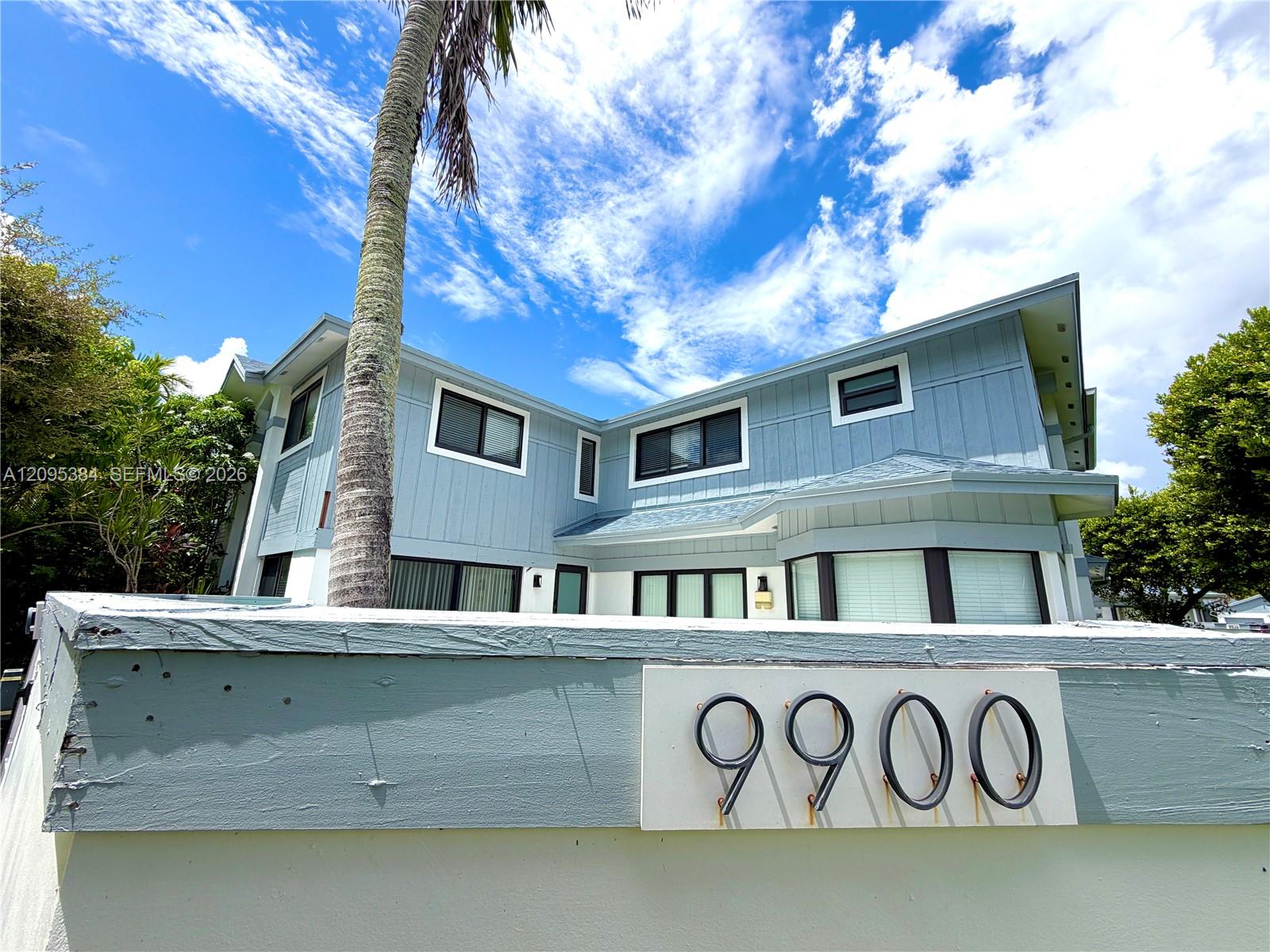 9900 NW 52nd Terrace