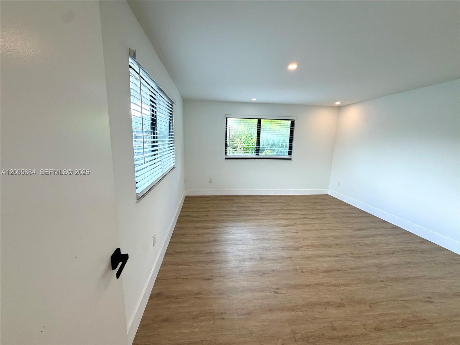 9900 NW 52nd Terrace