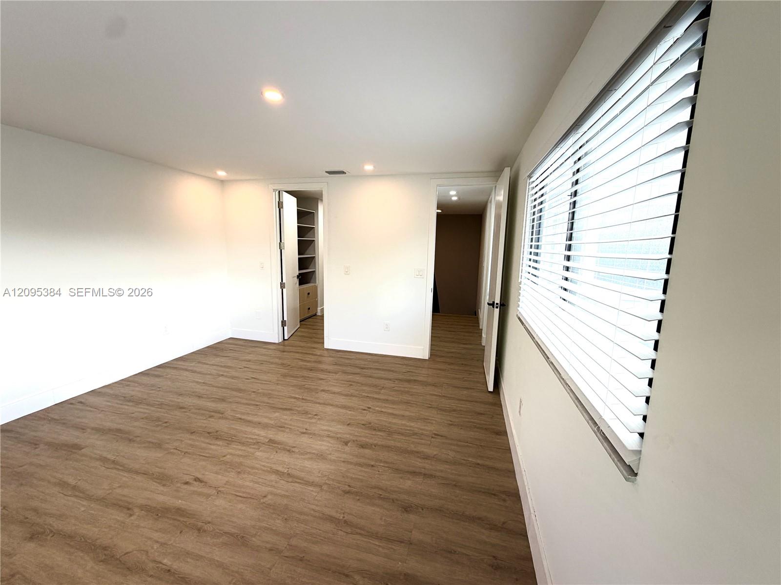 9900 NW 52nd Terrace