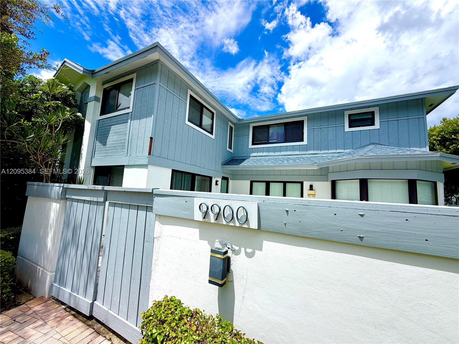 9900 NW 52nd Terrace