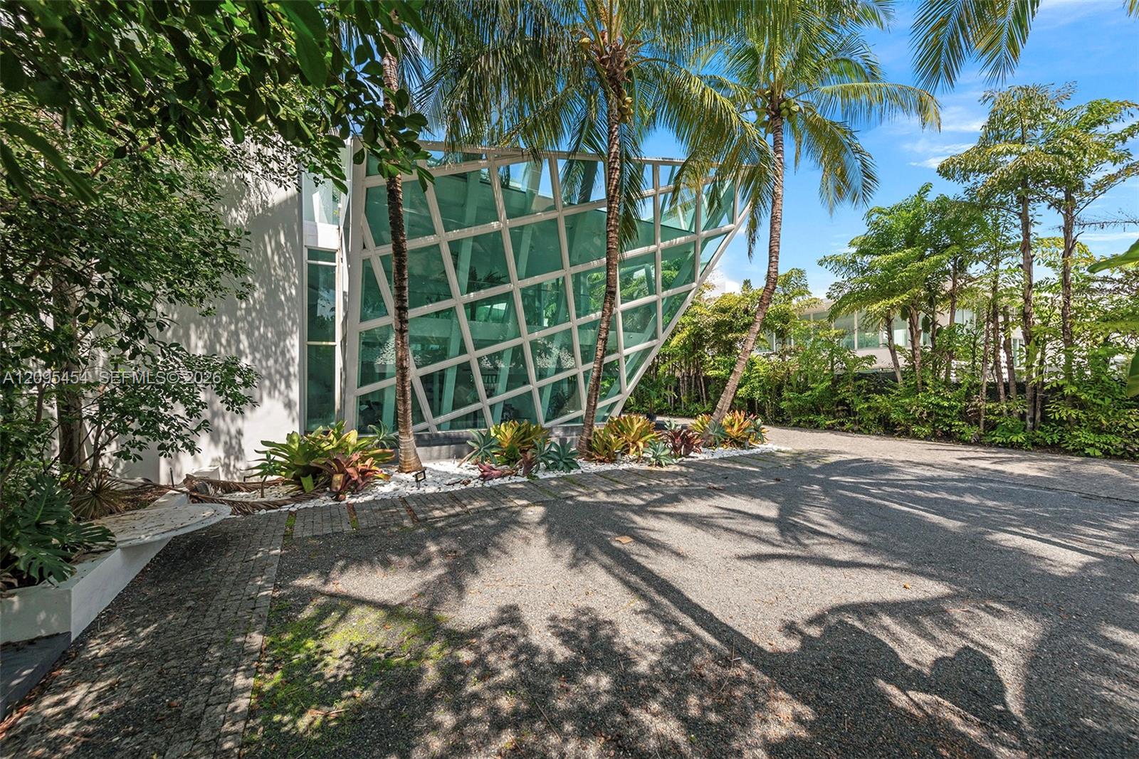 480 Ocean Boulevard