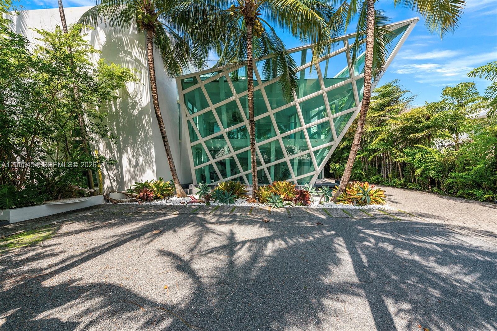 480 Ocean Boulevard
