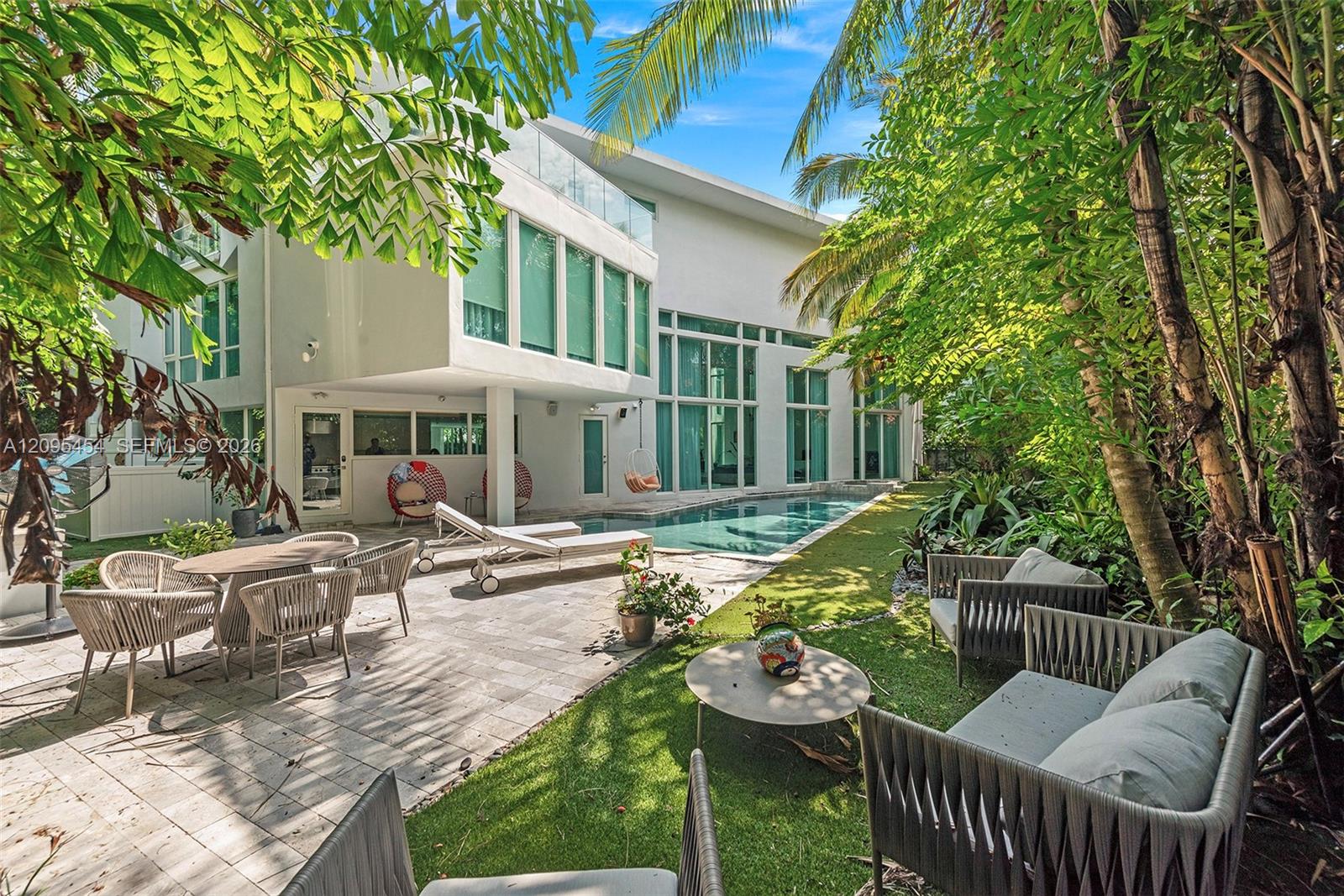 480 Ocean Boulevard