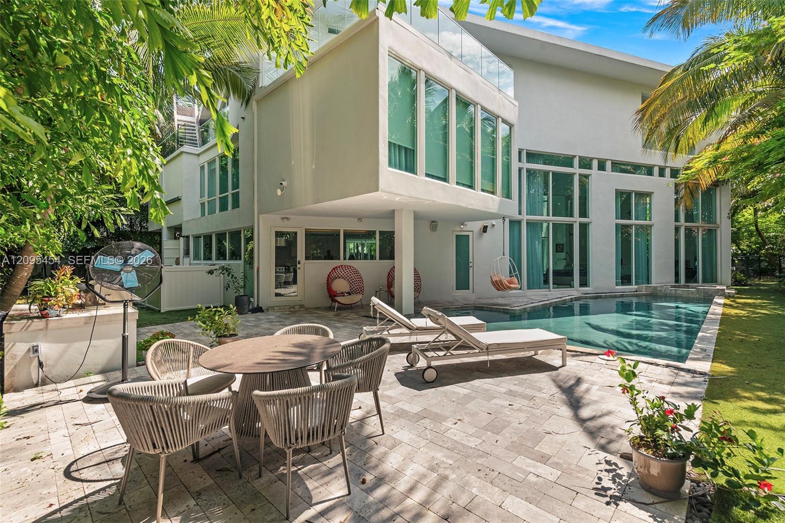 480 Ocean Boulevard