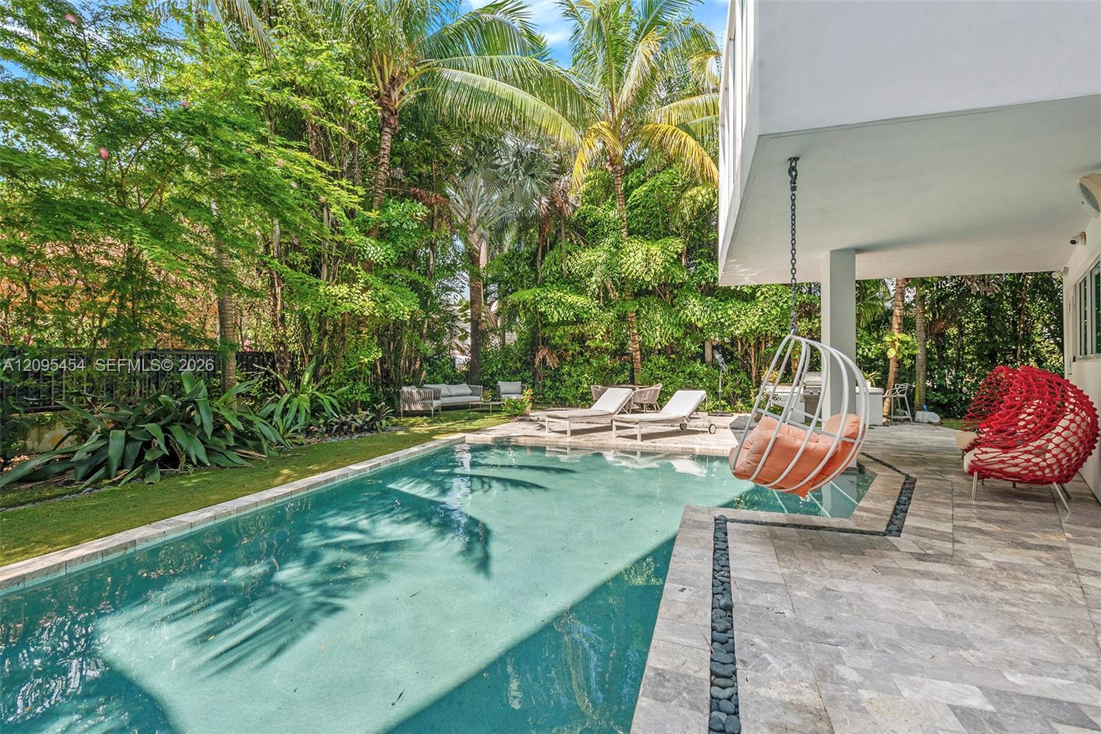 480 Ocean Boulevard