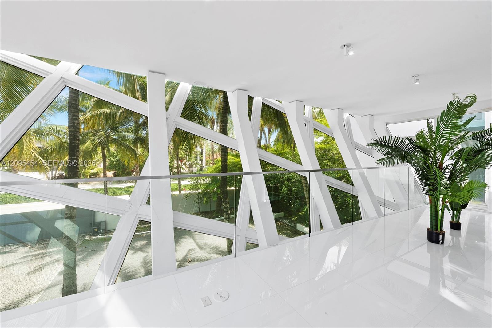 480 Ocean Boulevard