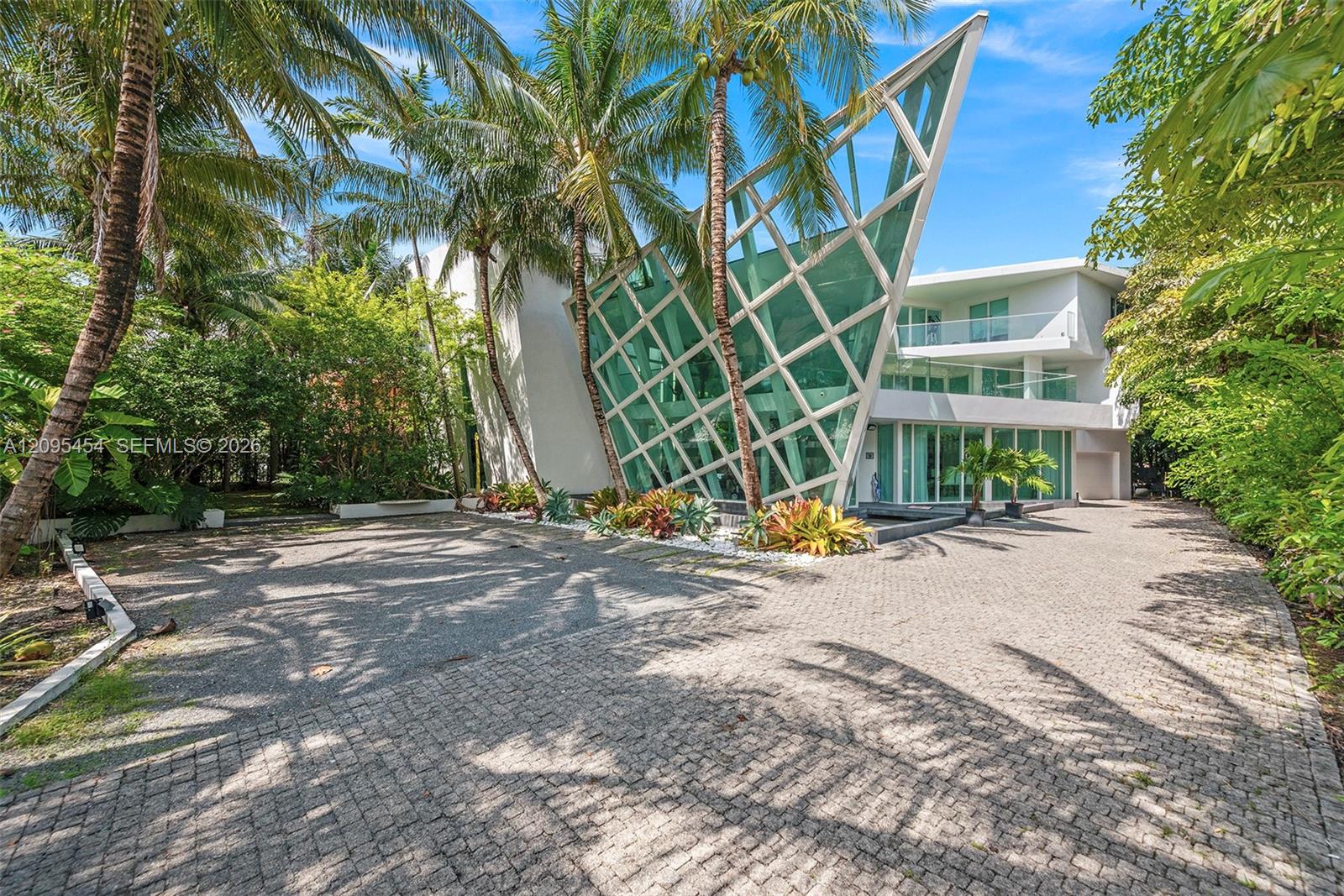 480 Ocean Boulevard