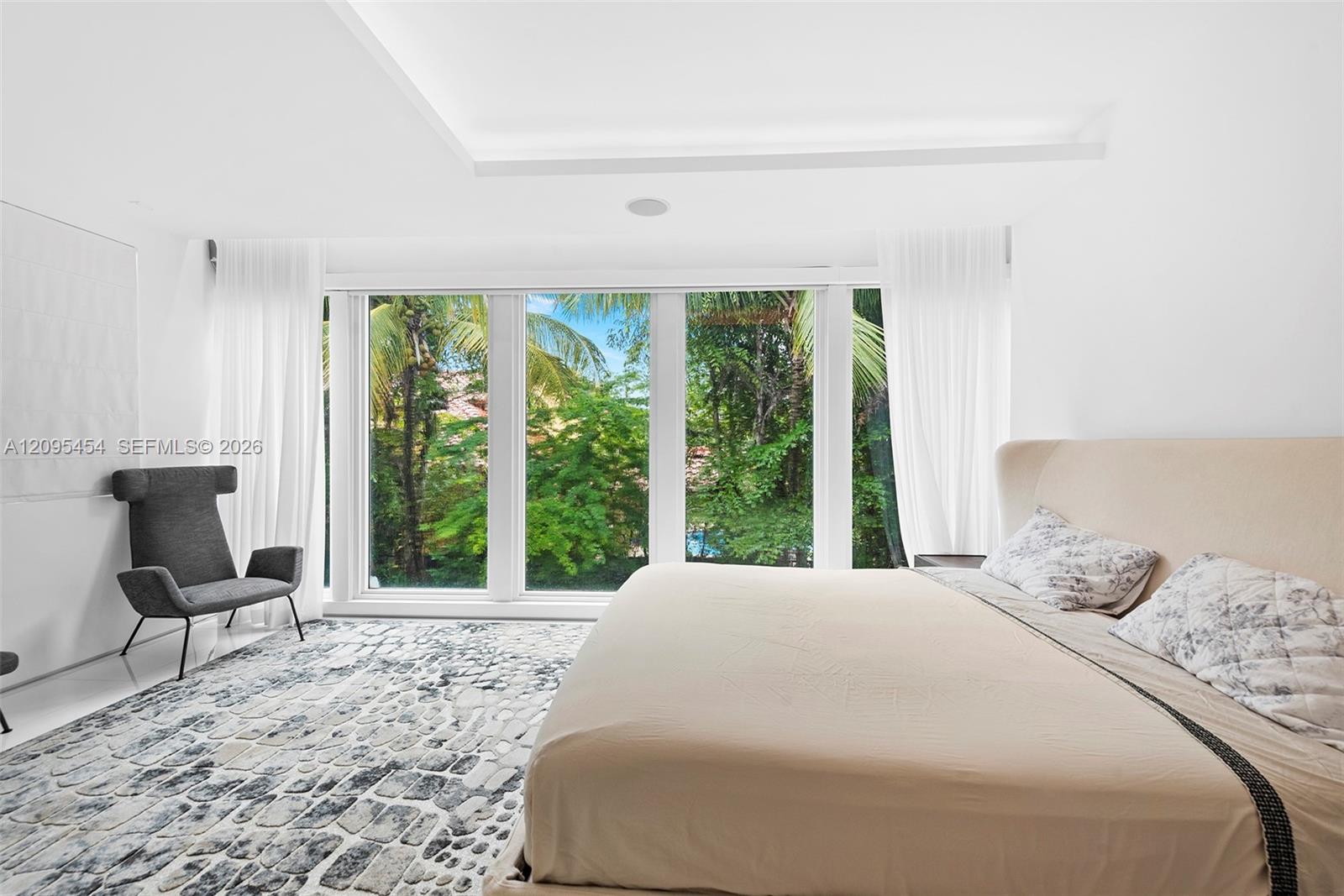 480 Ocean Boulevard
