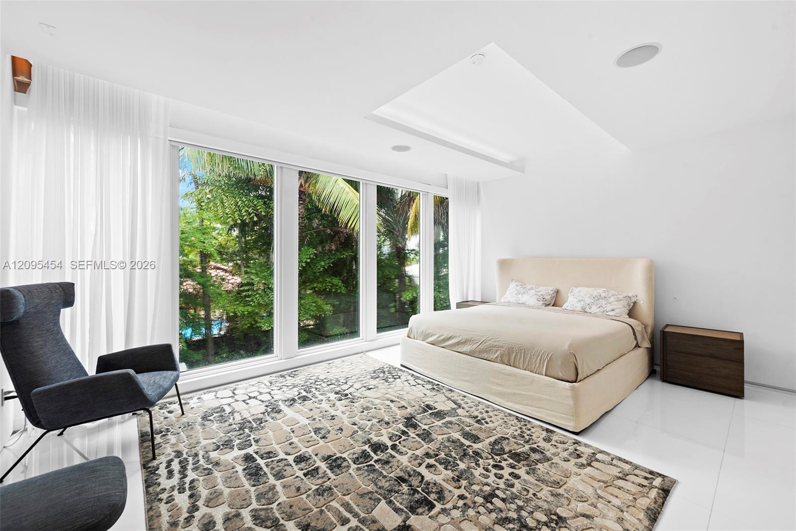 480 Ocean Boulevard