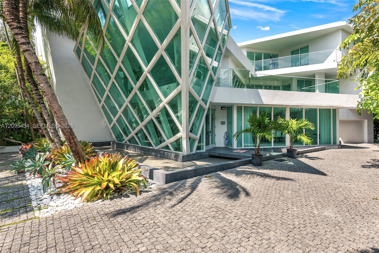 480 Ocean Boulevard