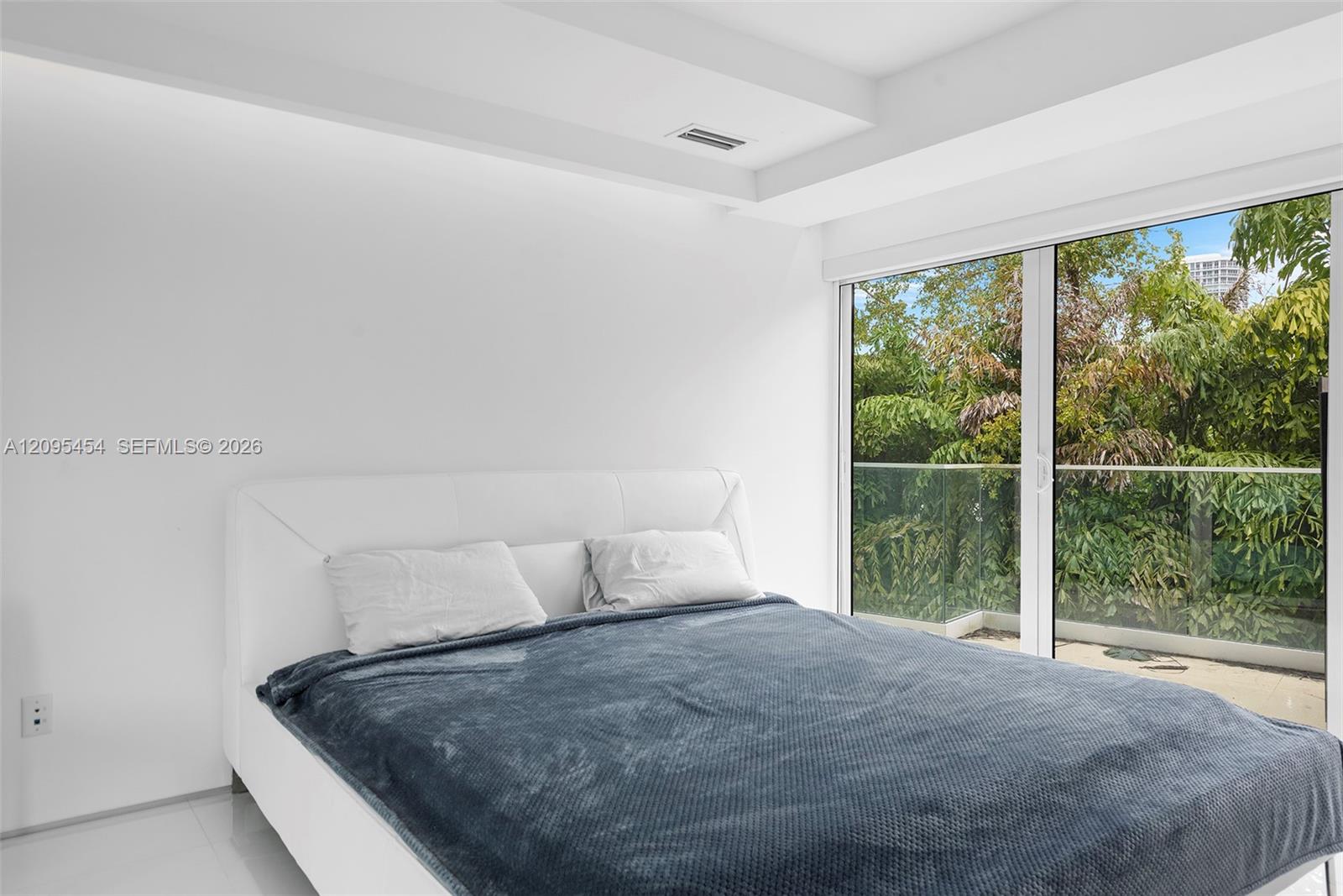 480 Ocean Boulevard