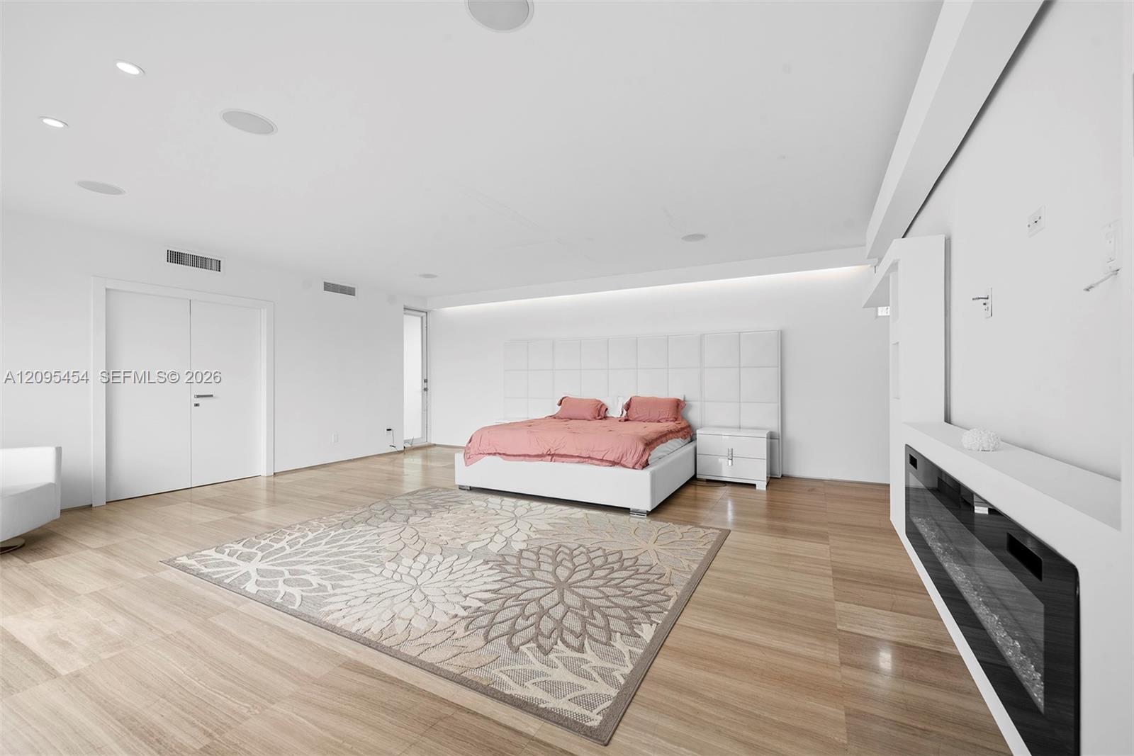 480 Ocean Boulevard