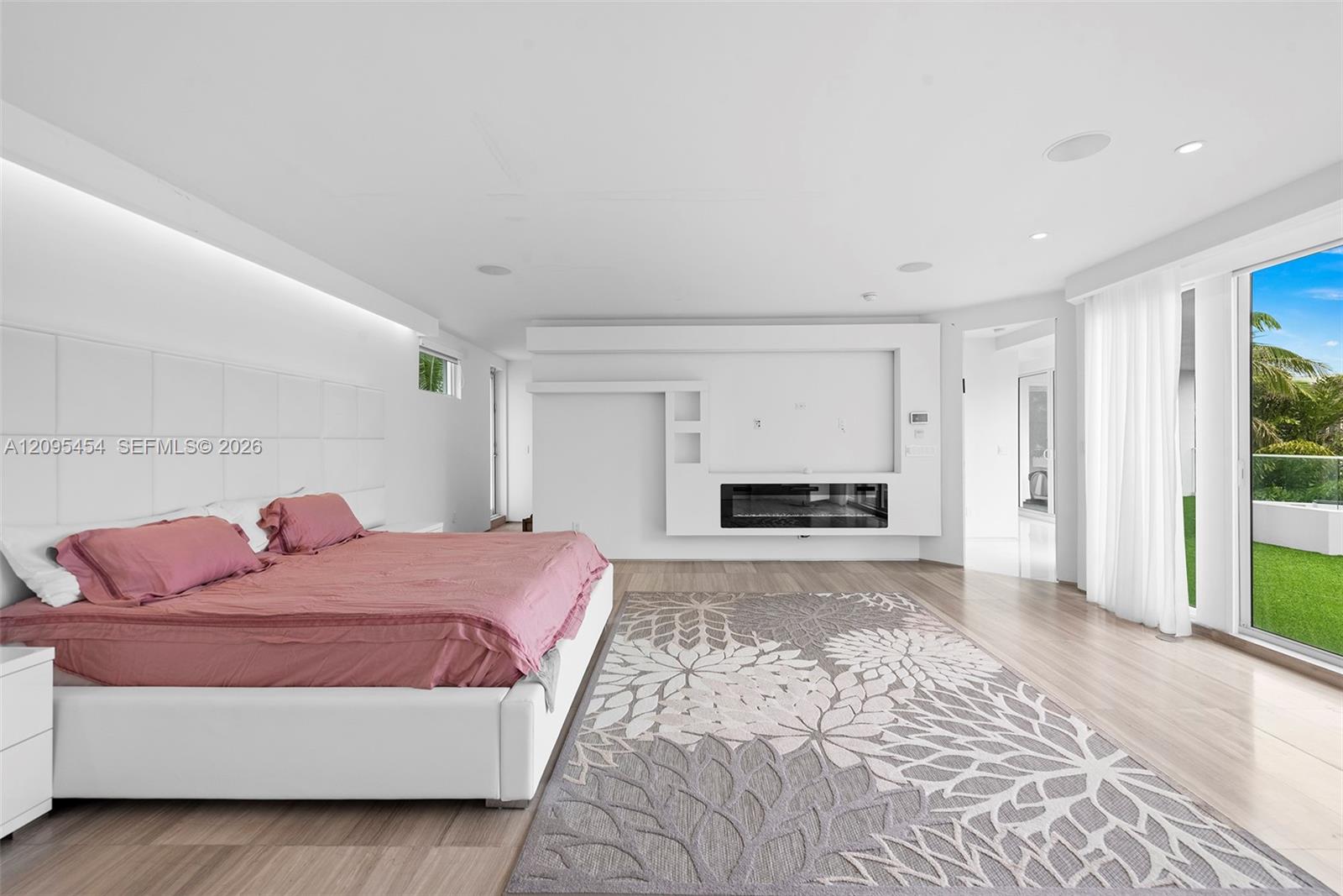 480 Ocean Boulevard