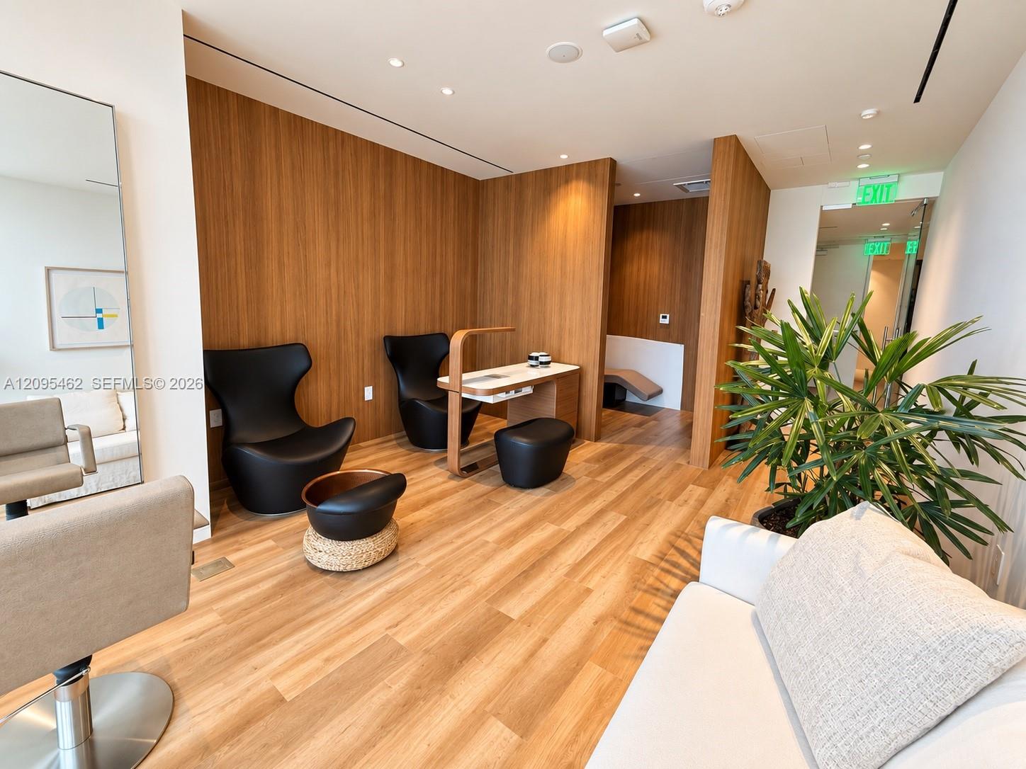 1400 Biscayne gallery image #36
