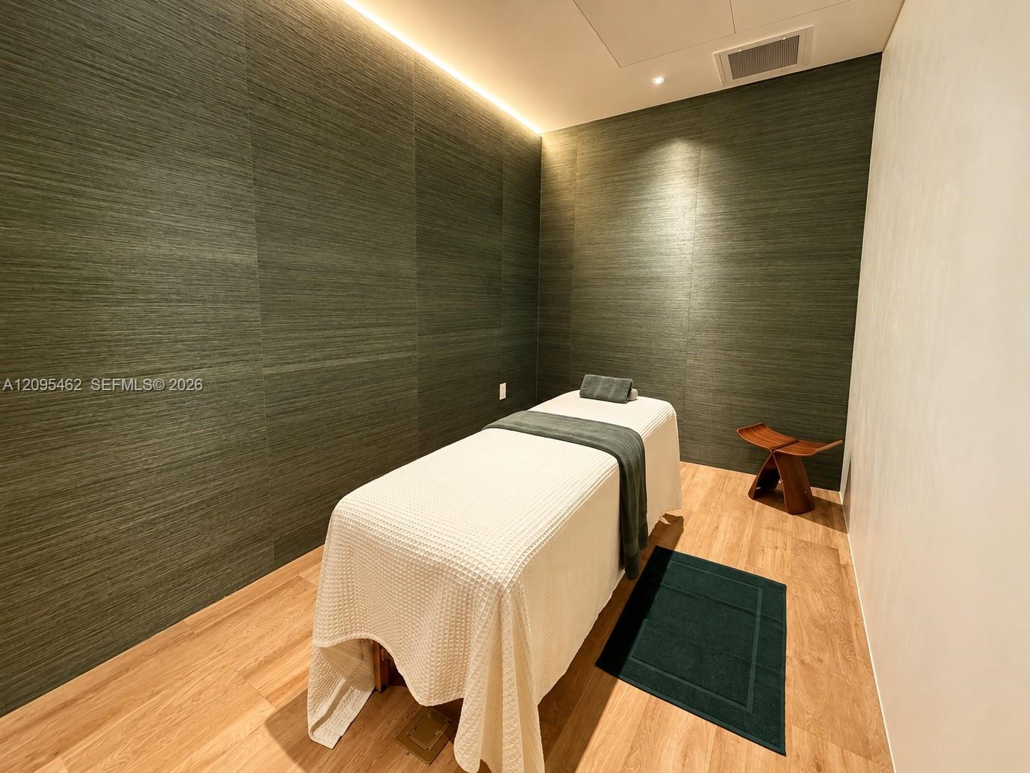 1400 Biscayne gallery image #39