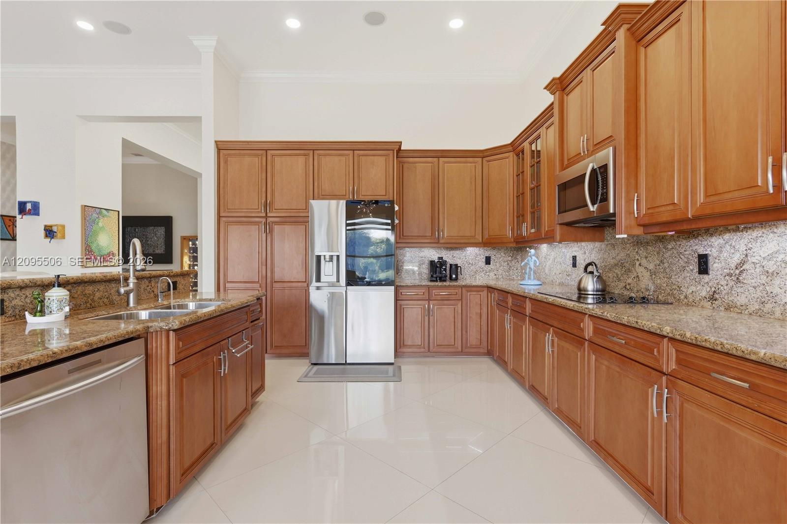 5421 SW 185th Terrace