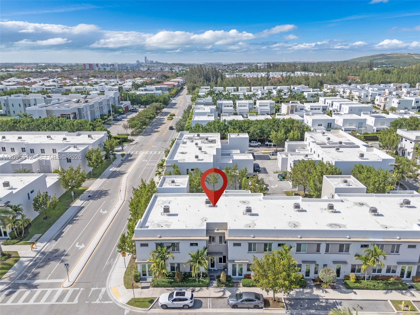 10365 NW 66th Street gallery image #16