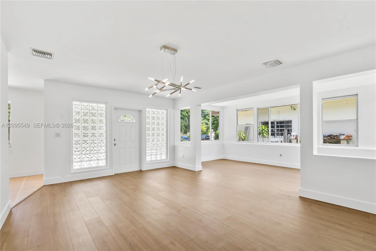 940 NE 85th Street