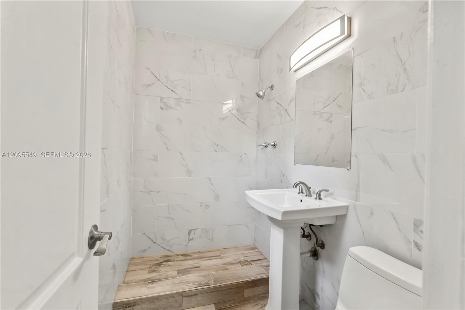 940 NE 85th Street