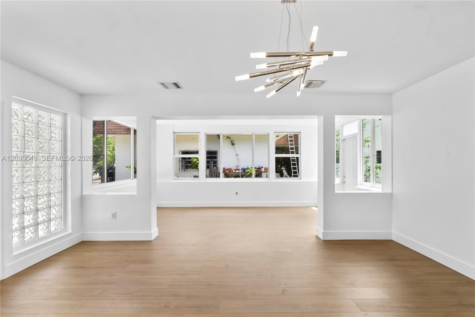940 NE 85th Street